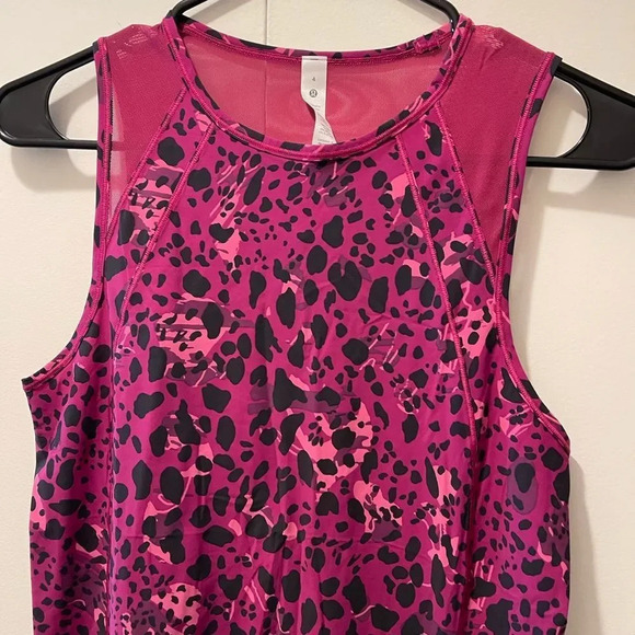 NWT Lululemon Sculp Tank Top Cheetah Print Magenta Purple Size 4 - Picture 3 of 10